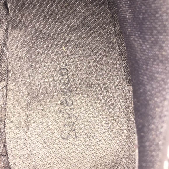 High heel low top boots - Picture 4 of 5